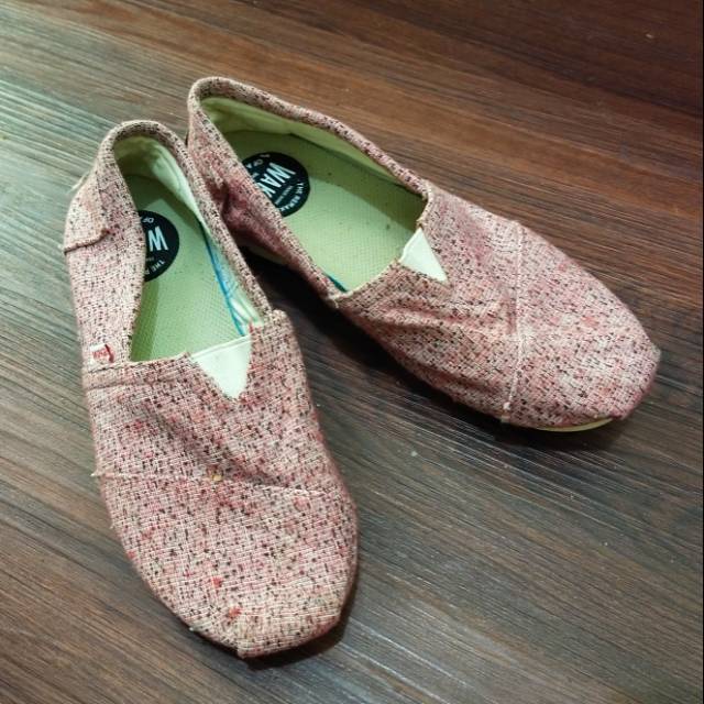 Sepatu flat wanita branded Preloved