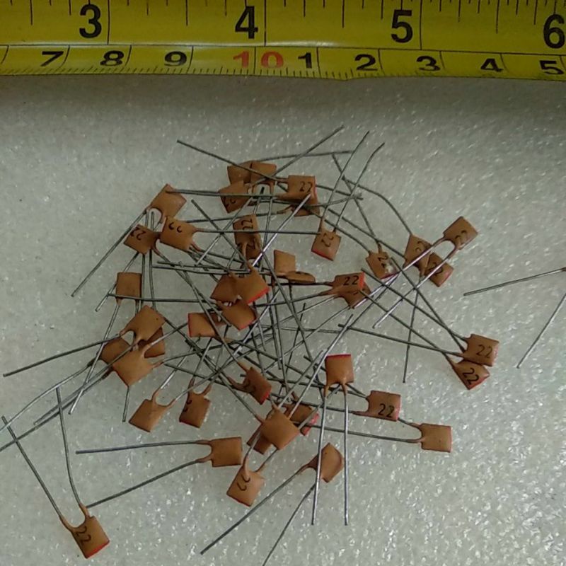 [10pcs] Kapasitor Keramik 22P