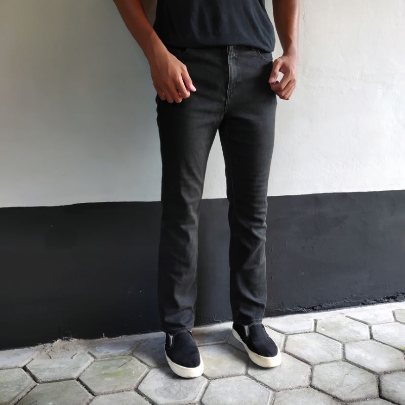 UNIQLO JEANS Black Straight.