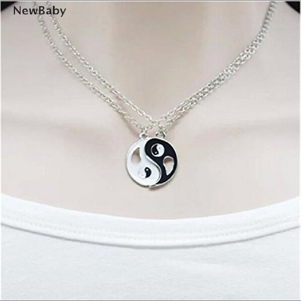 2pcs Kalung Persahabatan Dengan Liontin Yin Yang Warna Hitam Putih Untuk Hadiah