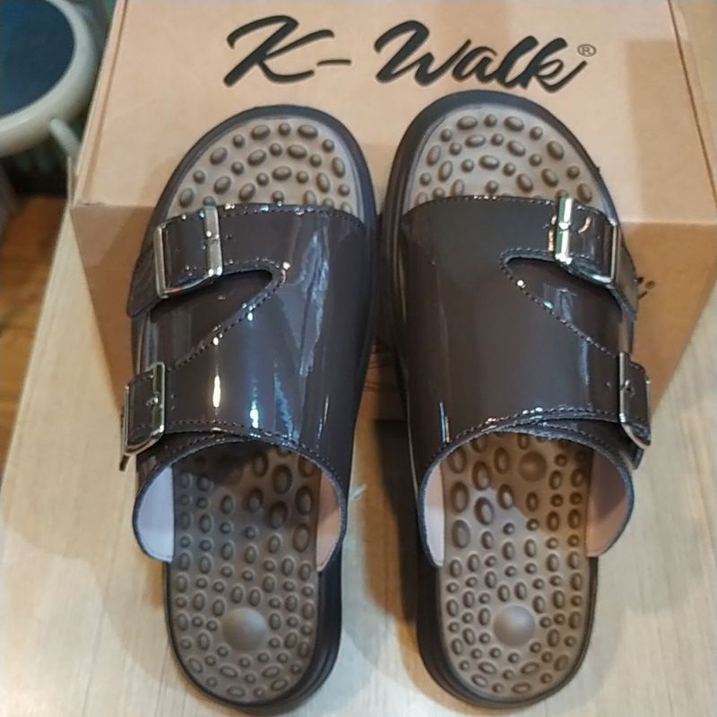 sandal K-walk lcq energy buckle(terdapat getaran magnetik) Brown (S,M )tahan air Ori JACO anti pegal