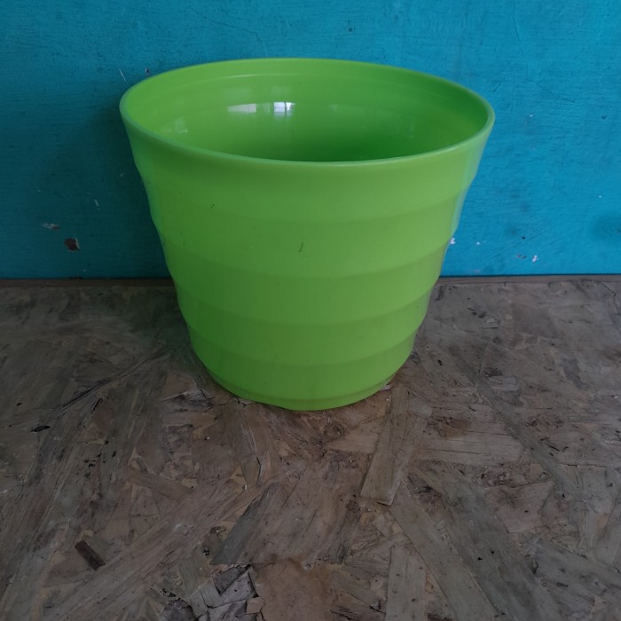 Pot Mado 18 Hijau// Pot plastik warna