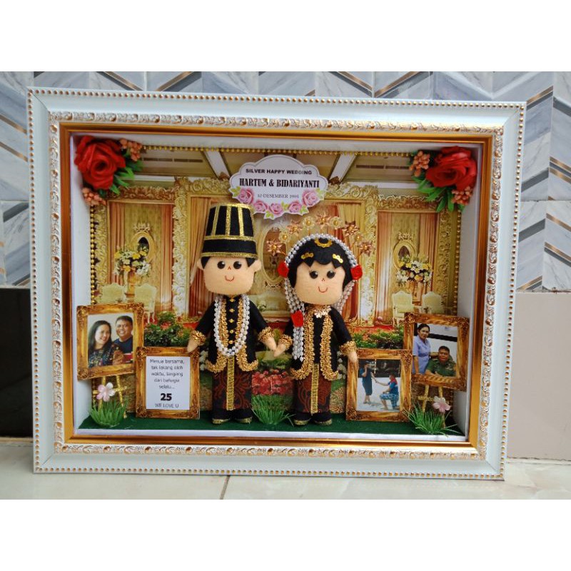 Kado Bingkai Pernikahan Unik. Frame 40x30 .kado boneka flanel. kado teman. kado sahabat