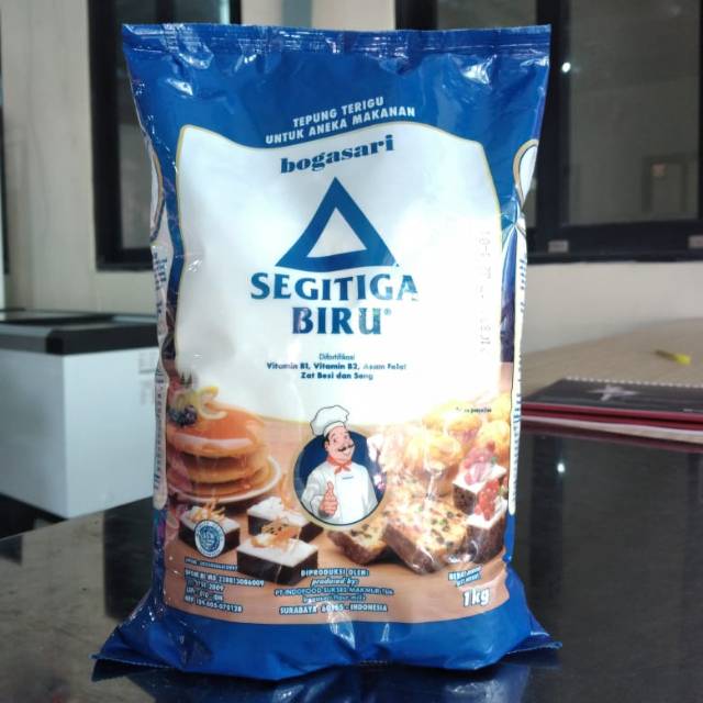 

Tepung Segitiga Biru