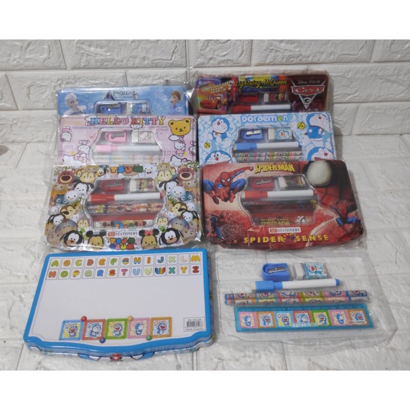 

TEMPAT PENSIL KALENG KARAKTER ANAK SET