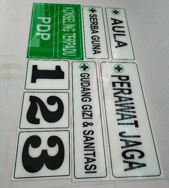 

PAPAN NAMA RUANG AKRILIK 30X10 cm