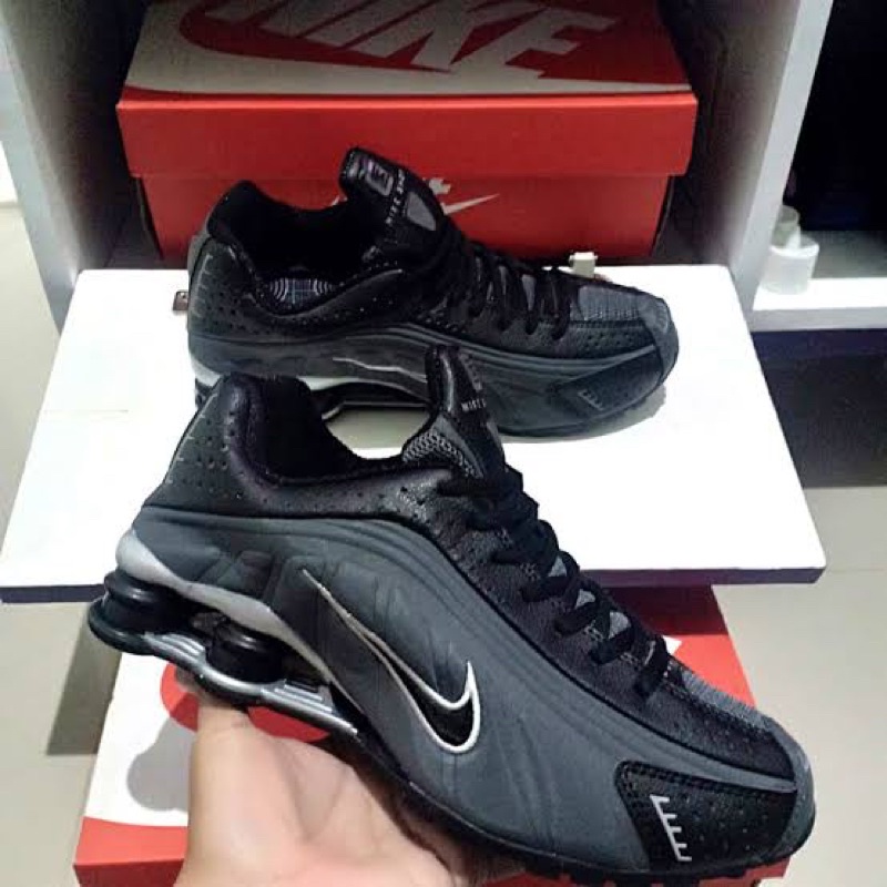 Sepatu nike shox R4 Premium original sepatu fahsion pria