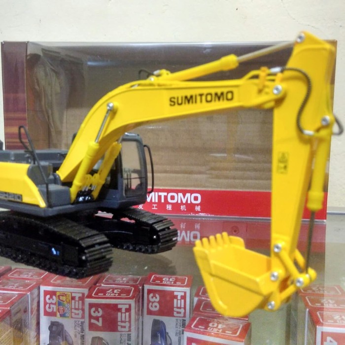 Diecast Excavator Sumitomo SH210-6 Miniatur Alat Berat   cocok untuk hadiah/souvenir