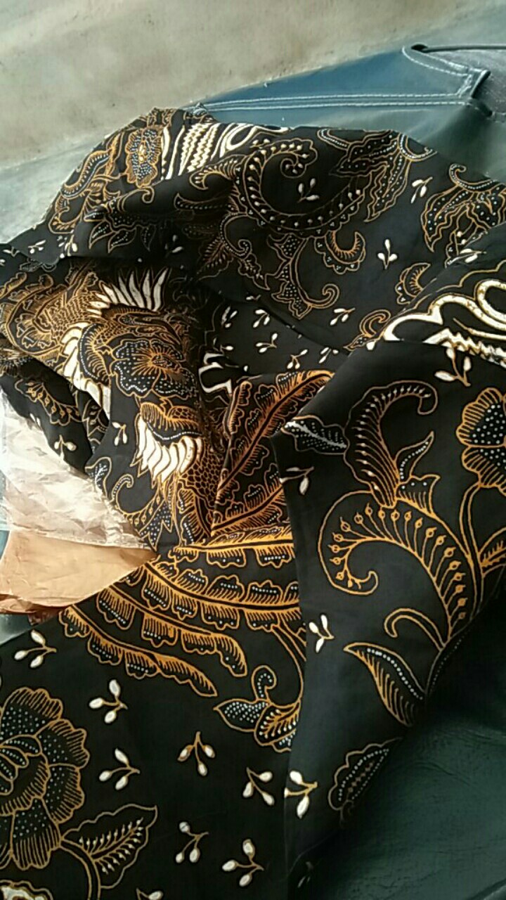 Kemeja Batik Pria Lapis Furing Lengan Panjang Peksi Hitam
