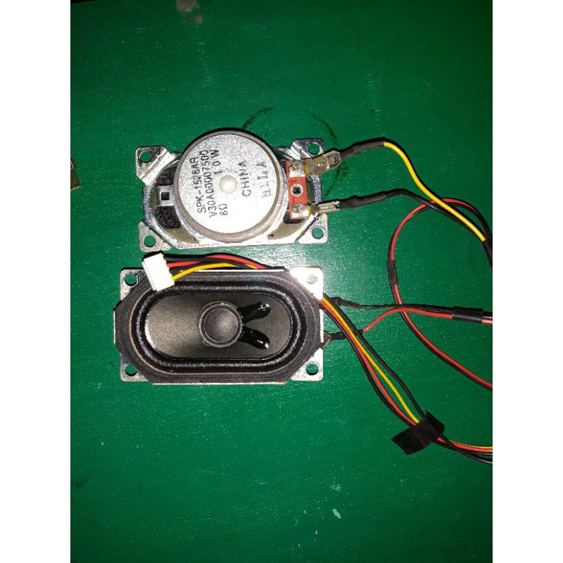 SPEAKER TV TOSHIBA 24 INCHI 24PB2E