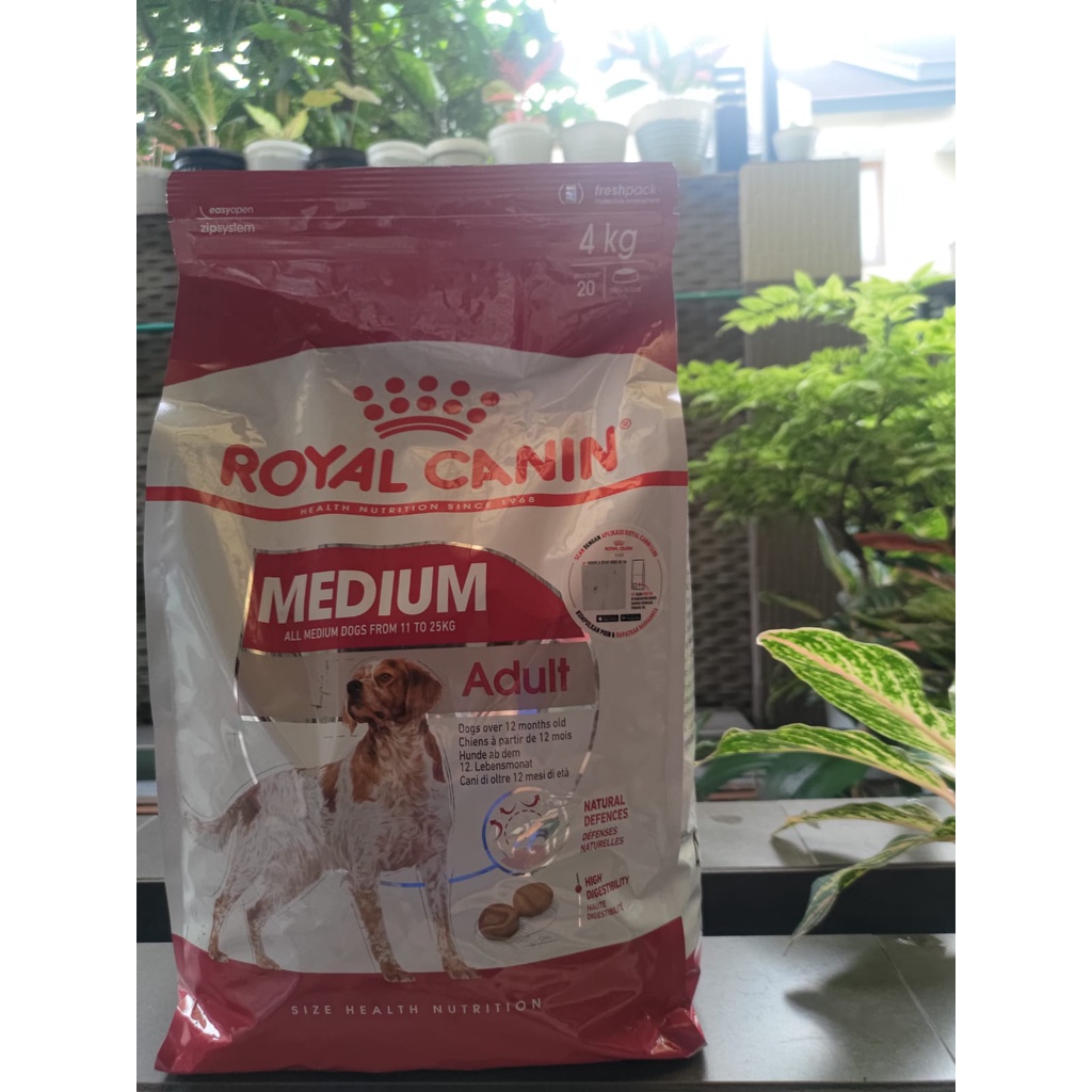 Royal Canin Medium Adult Dog Food Freshpack 4kg