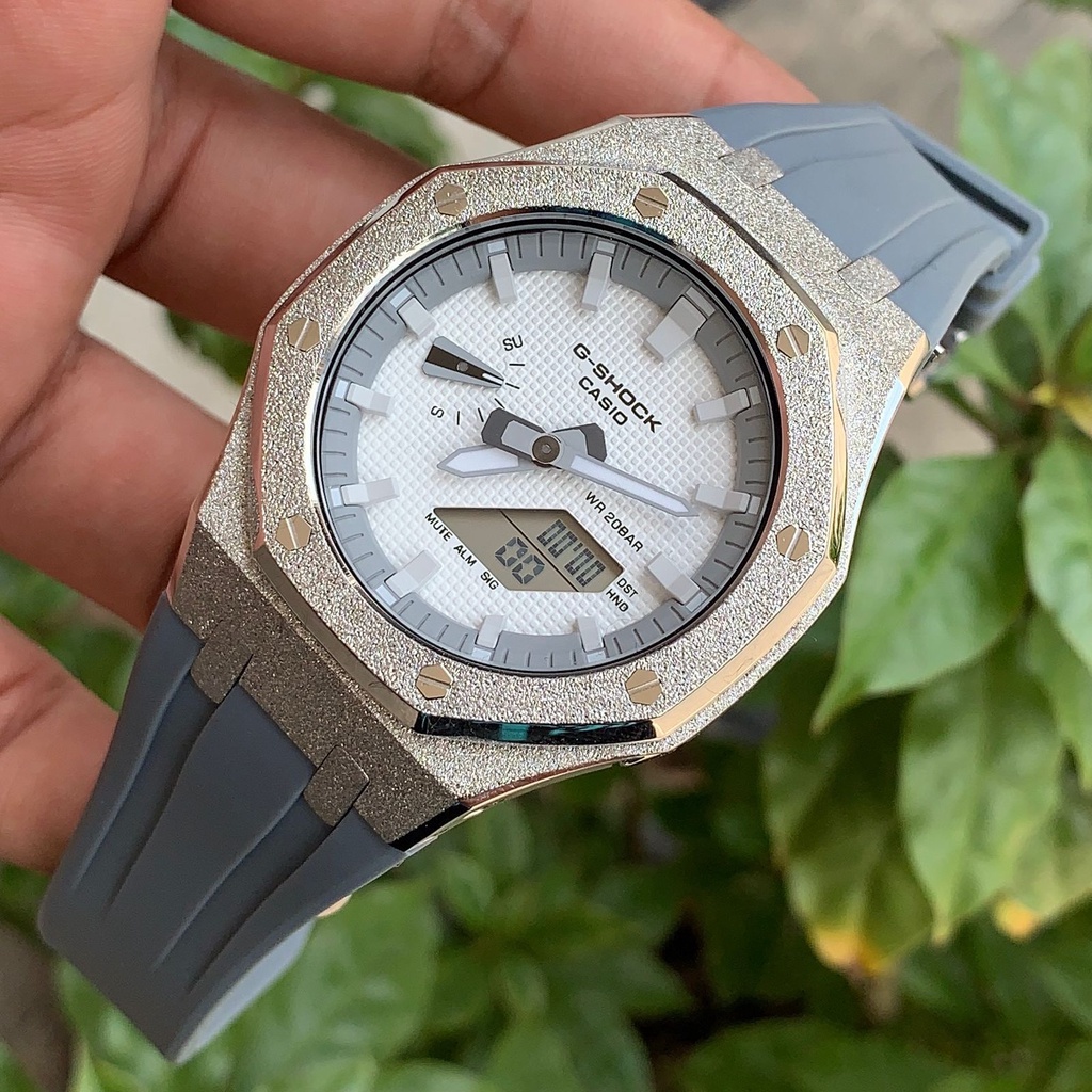 Casioak Gshock GA 2100 White Diamond Silver Rubber Grey 44mm