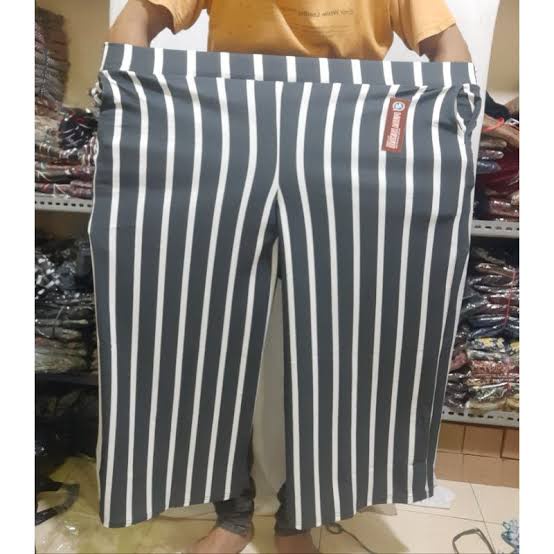 celana pendek wanita murah jumbo salur