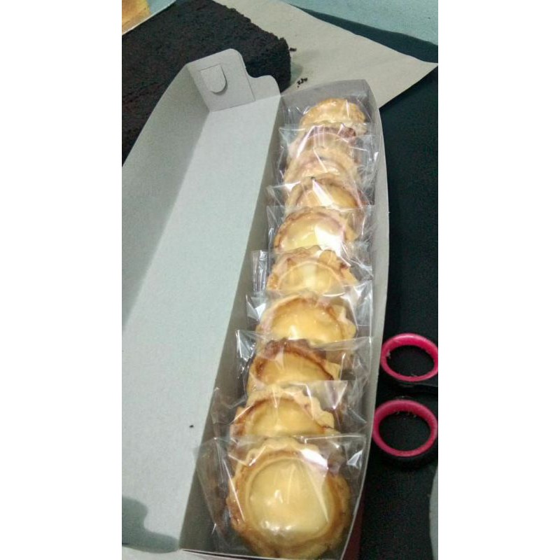 

Terlaris Pie Susu Asli ENAAK Original isi 10 pcs