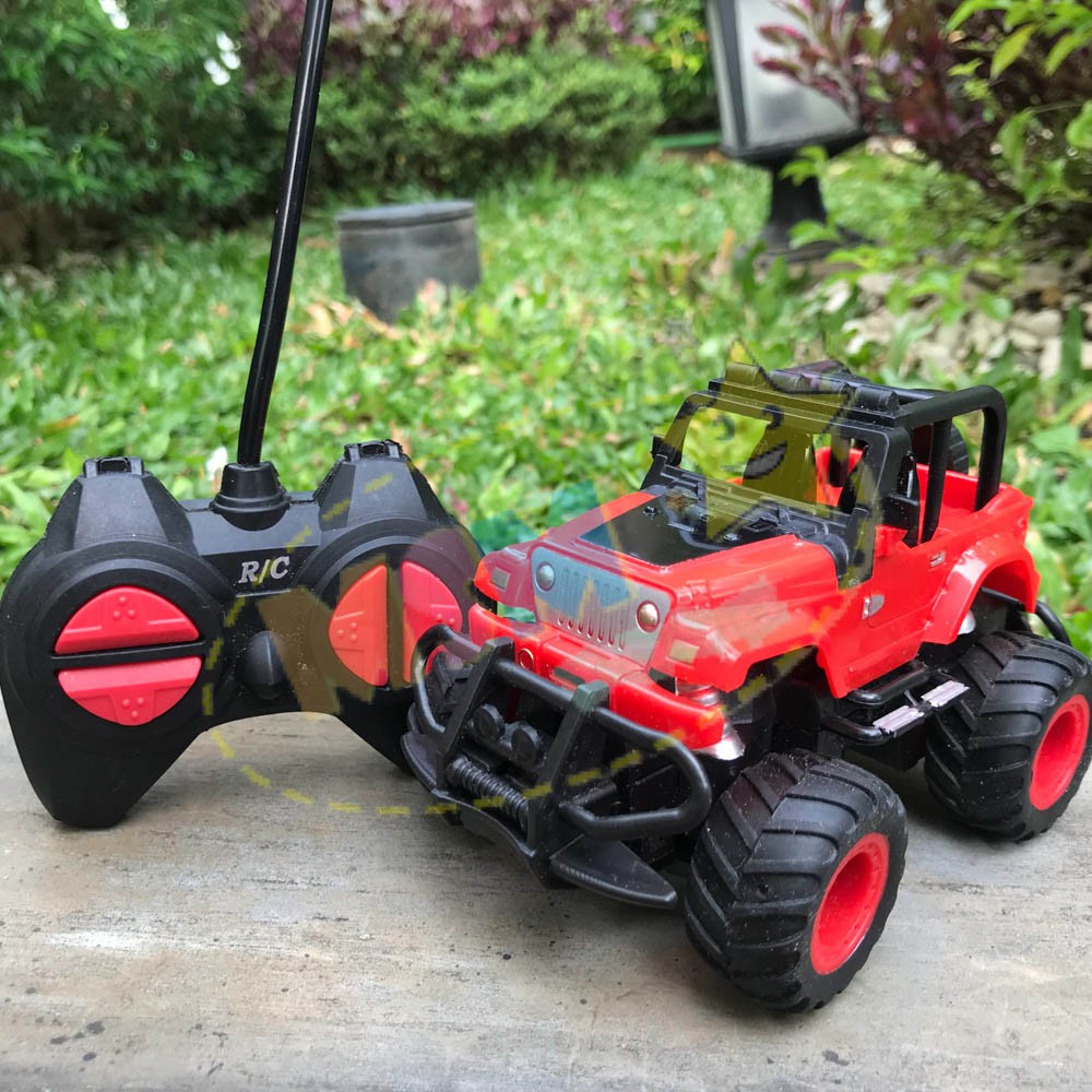 Mainan Mobil Remot RC Jeep Land Buster