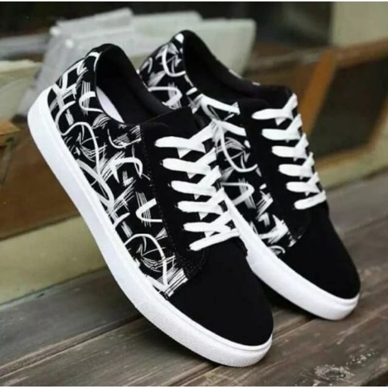 sepatu sneaker unisex frin batik
