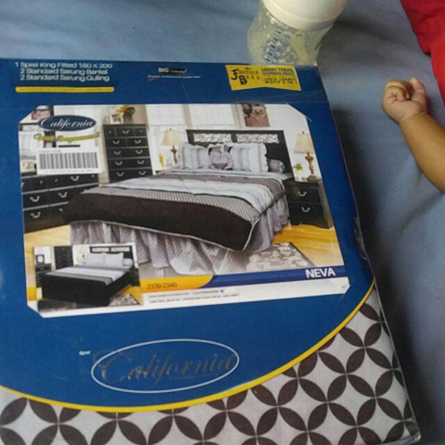 Sprei California 180x200 Abstrak Adem Murah Bahan Katun Sprey Kalifornia Dewasa - Ijn Plaza