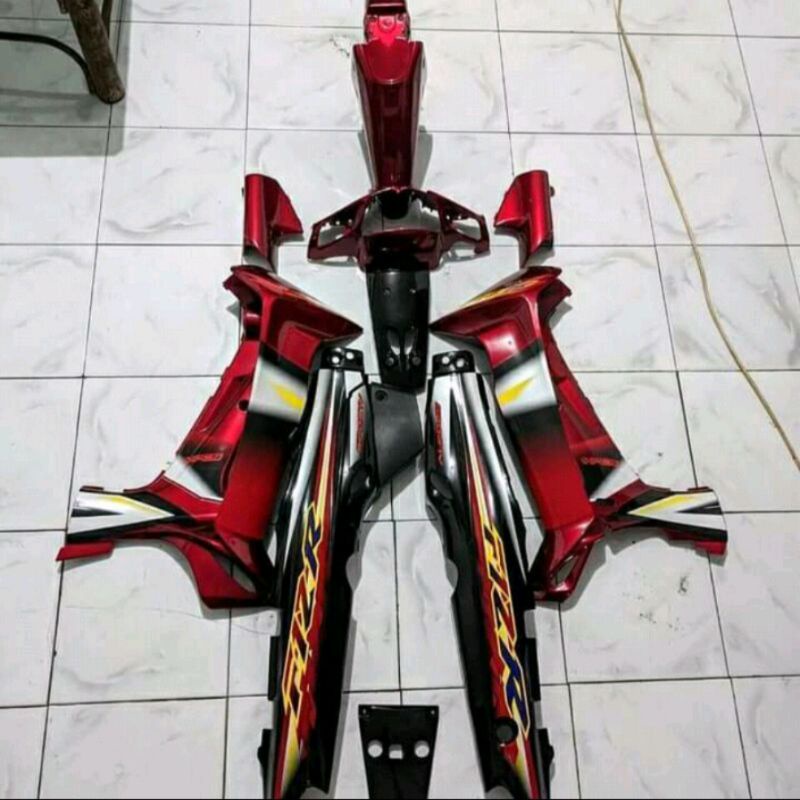 TERMURAH Cover Body Fiz R F1z R  Fiz r fullset warna Merah Hitam 2003 , Cover Body full Set Halus YA