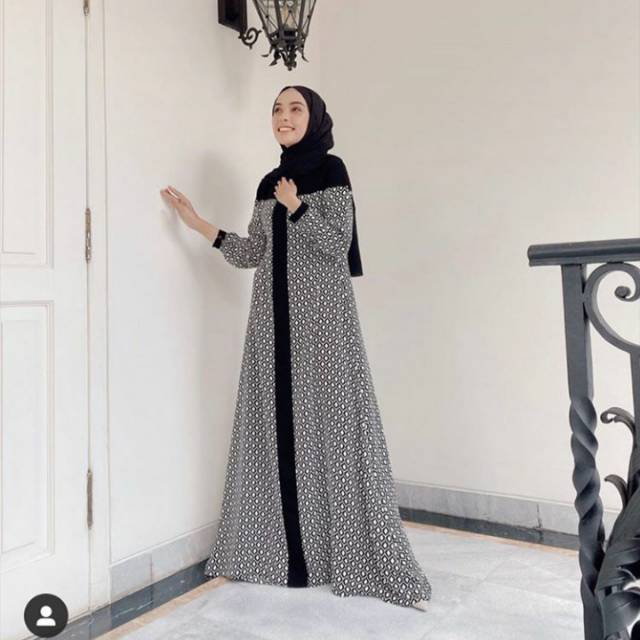 Peacock dress by madeira. Id