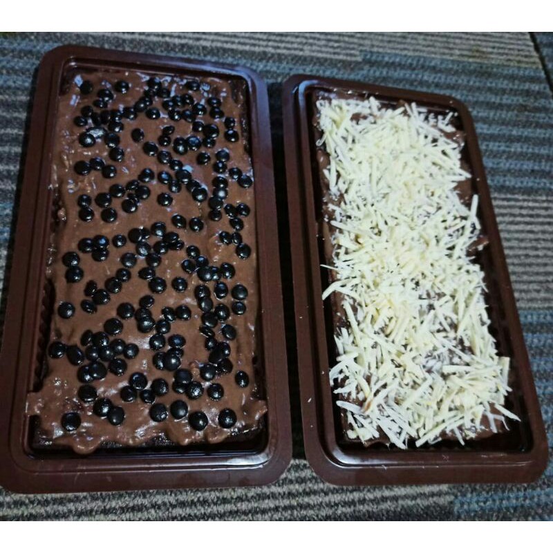 

Brownies panggang dengan varian Topping 1 topping