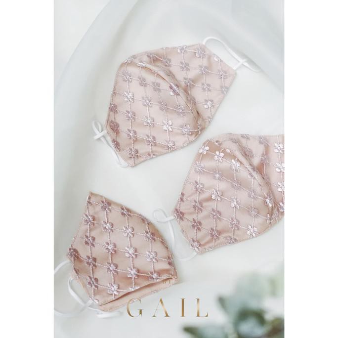 Baby Pink Brokat Masker Kain 3 Ply