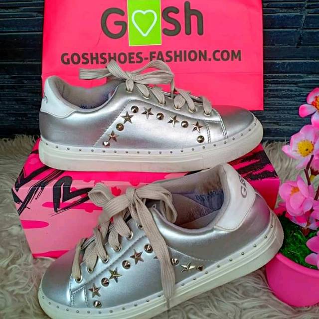 Sepatu gosh preloved