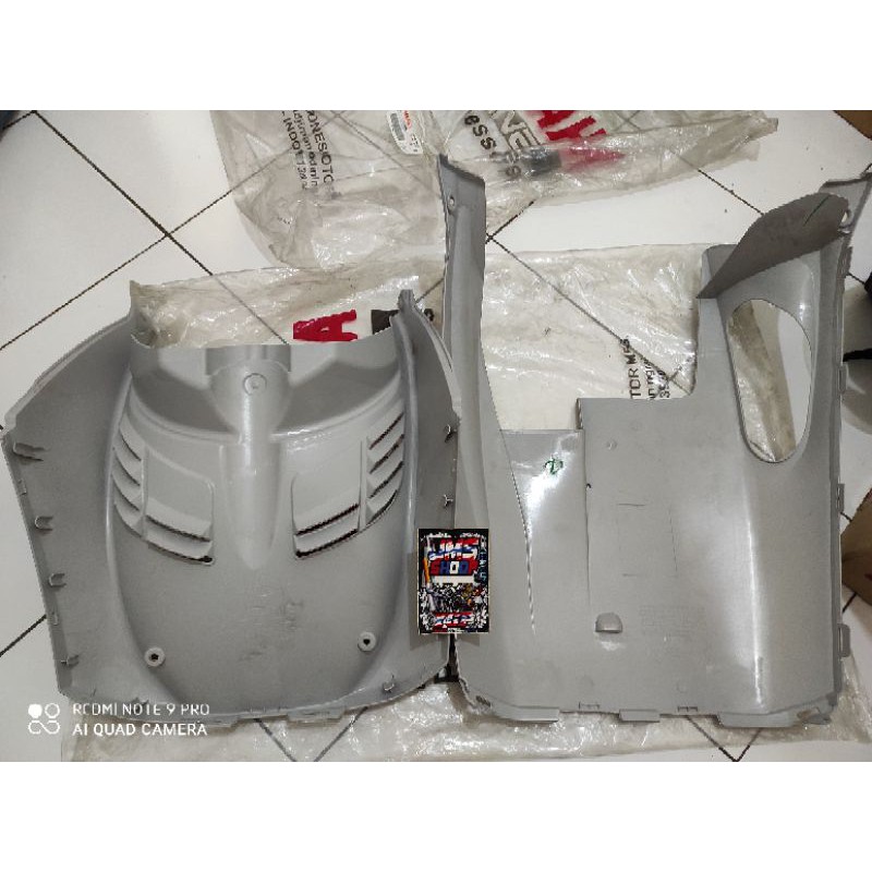 dek cover bawah+paruh angin mio j mio GT putih silver abu abu original