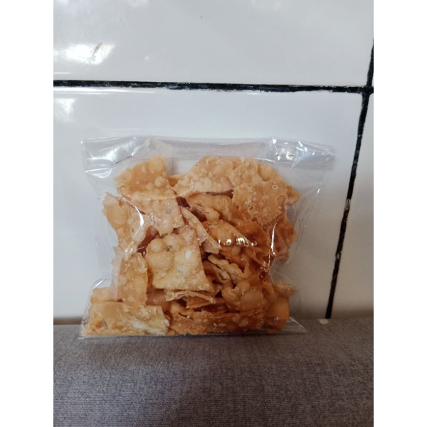 

Snack Kiloan Kripik Pangsit Bawang