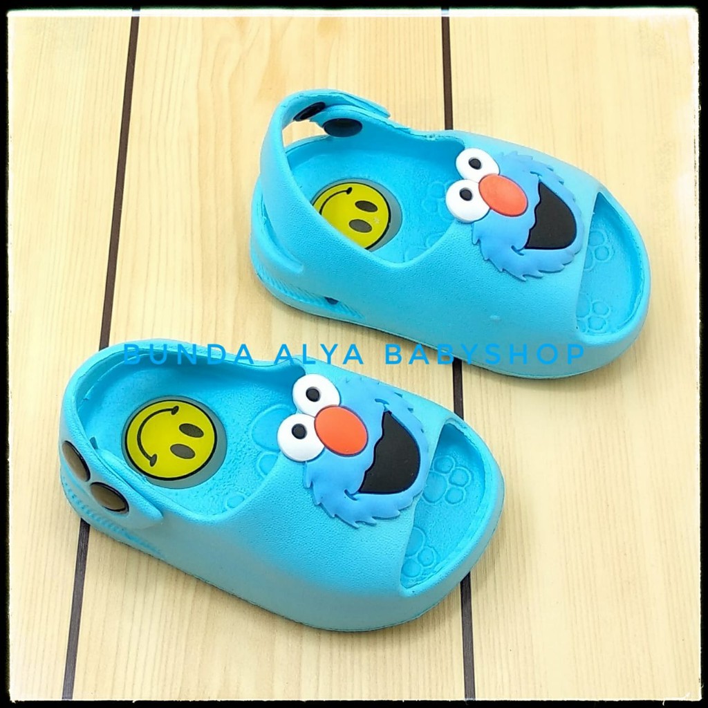 Sendal Anak Perempuan Usia 6 Bulan 1 2 Tahun Bunyi Toet Anti Licin - Sepatu Sandal Anak Motif Kartun Lucu