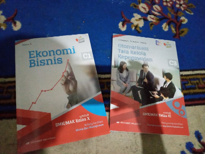 Buku Ekonomi Bisnis Kelas X Smk Erlangga Shopee Indonesia