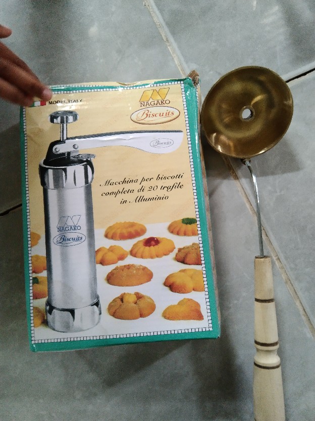 Cetakan Kue Kering  / Kue Lebaran (nagako) Ulat Sutra Dan Akar Kelapa