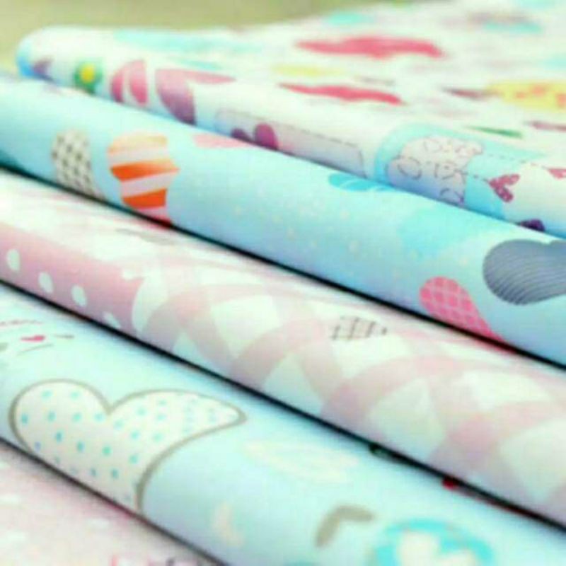 

Kertas Kado Murah / Kertas kado tebal per lembar