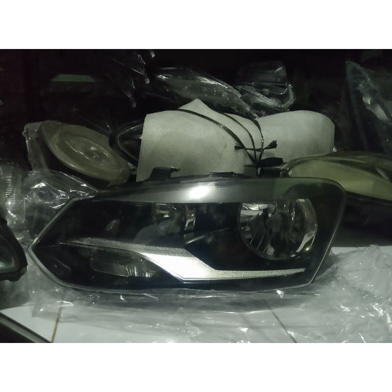 HEADLAMP VW VOLKSWAGEN POLO 2012-2013 ORIGINAL