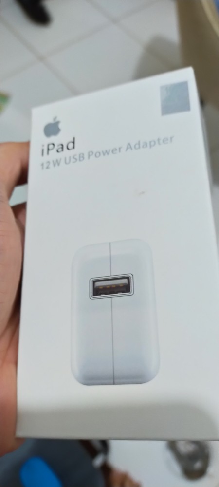 Charger 100% Original 12W iPad 1 / 2 / 3 / Iphone 4 / 4S