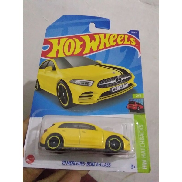 Hot wheels 19 MERCEDES BENZ A CLASS
