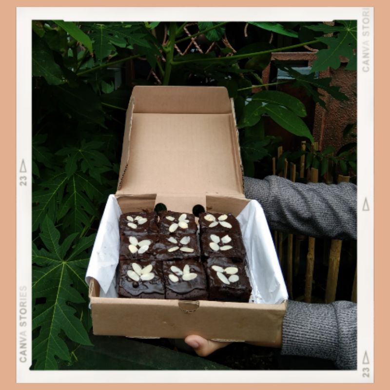 

BROWNIES SEKAT/HAMPERS BROWNIES/BROWNIES POTONG