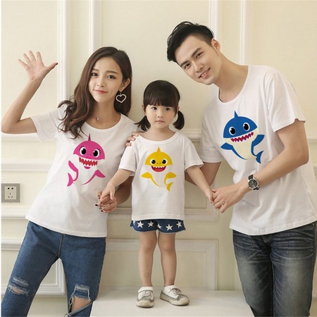 KAOS COUPLE BABY SHARK / KAOS KELUARGA / KAOS UNISEX / KAOS WANITA / KAOS PRIA