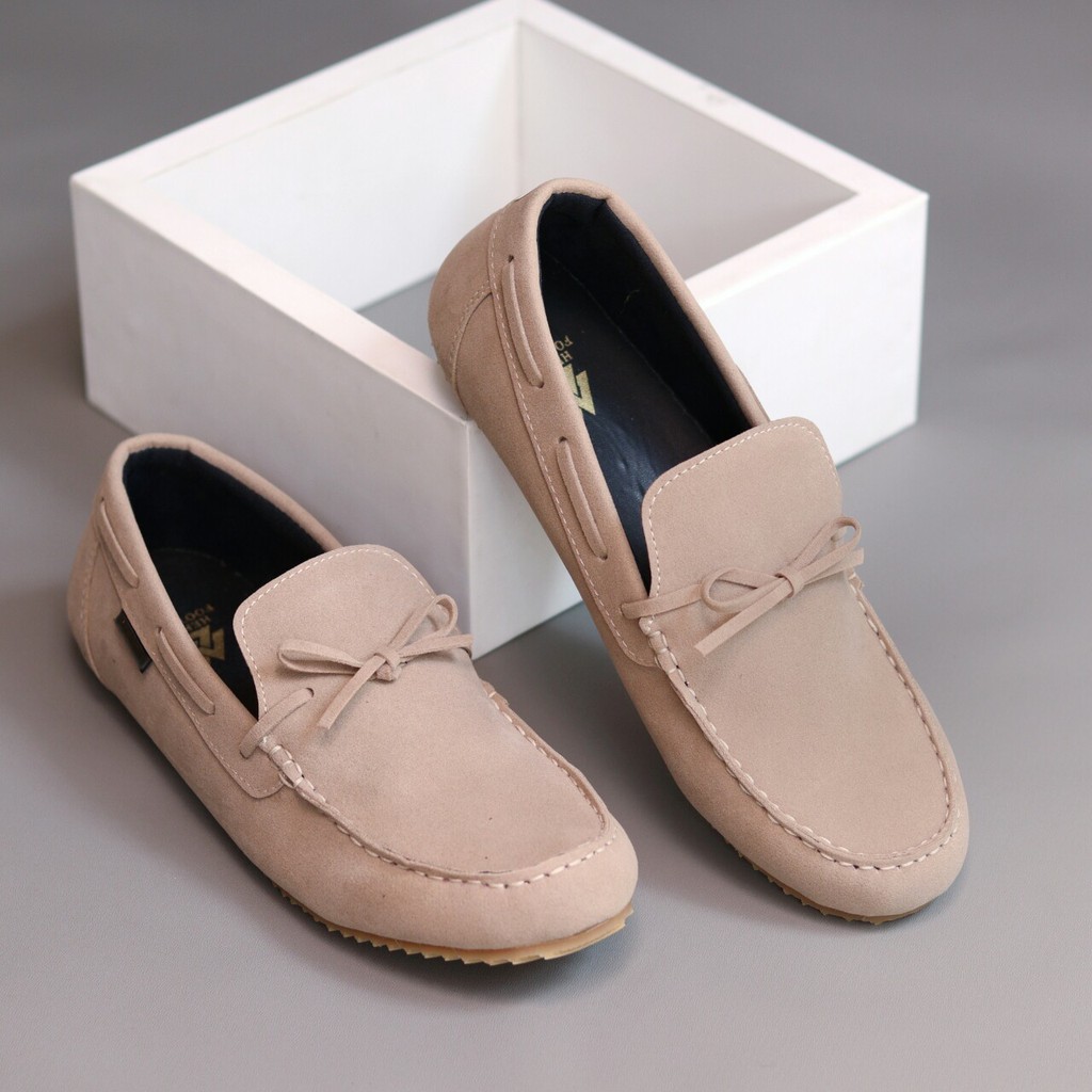 SEPATU CASUAL SLIP ON PRIA MULES SANTAI FORMAL KANTOR PESTA GEREJA KASUAL MOCCASIN PANSUS COWOK ORIGINAL SUEDE HITAM CREAM TRENDY MURAH SLOP SELOP TERBARU