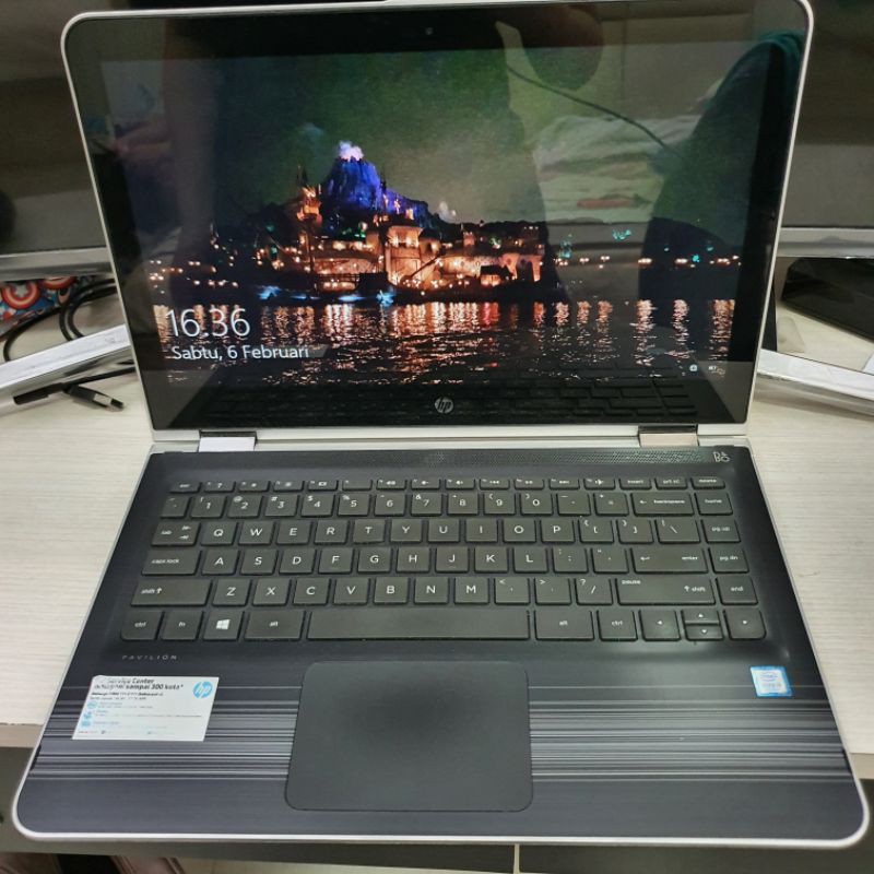 Laptop HP Pavilion x360 Convertible PC 13-U170T BEKAS