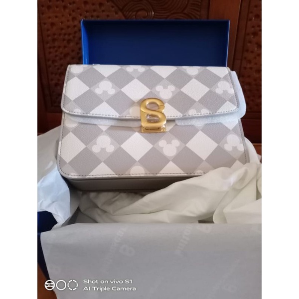 Dona bag Buttonscarves Preloved