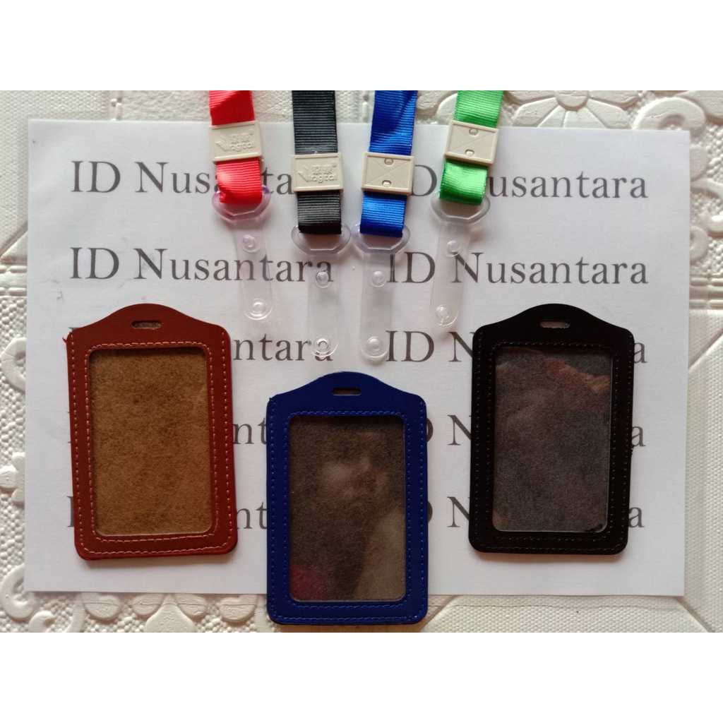 

Paket Tali 2 Cm Kait Karet + Casing ID Card Kulit Diri/Potrait