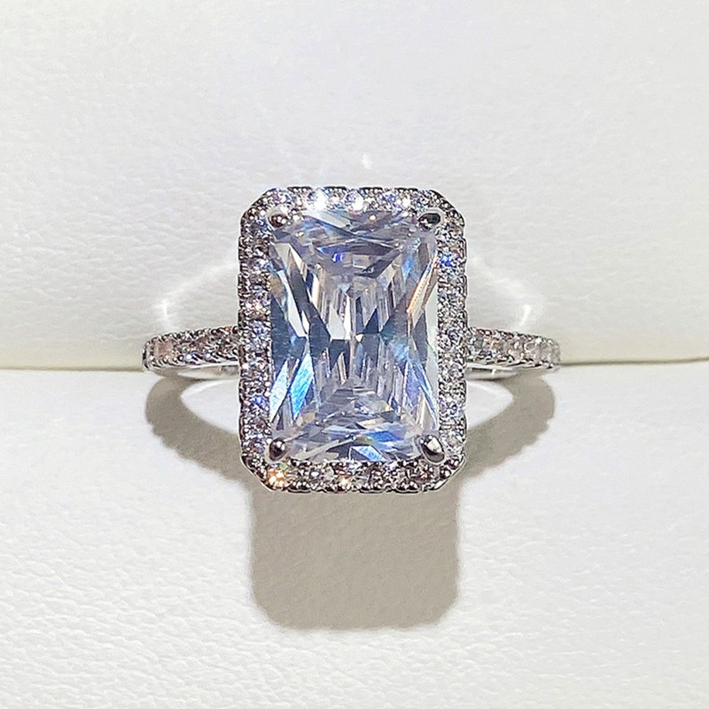 Cincin Kristal Cubic Zircon Bentuk Persegi Panjang Untuk Wanita