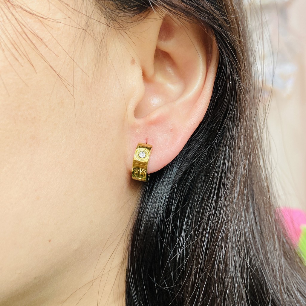 Anting Jepit Titanium Steel Permata Zircon Warna Gold