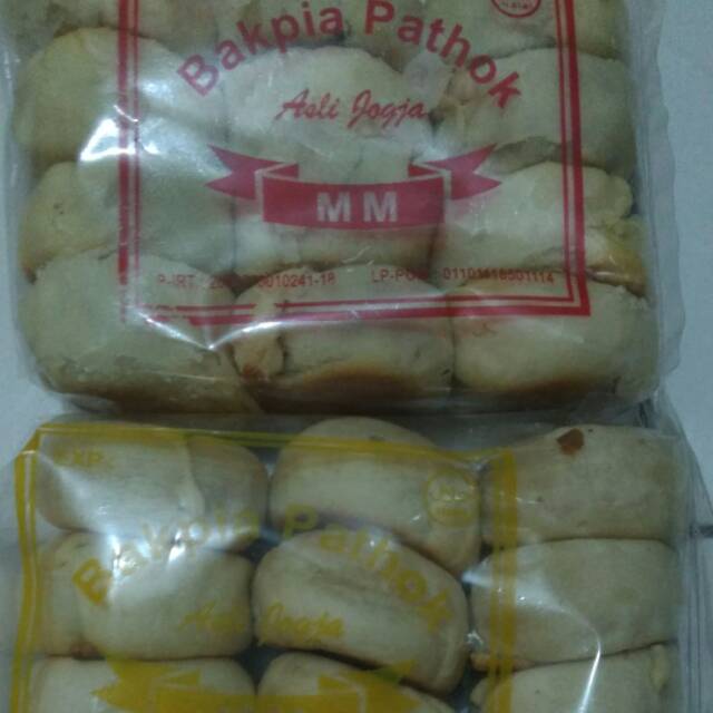 

Bakpia pathok asli dri jogja ada rasa keju dan kacang hijau 15k/2 bungkus, ≥ 5 Rp.7000