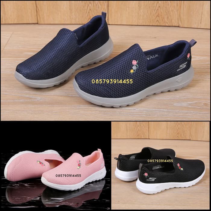 terlaris     LIMITED EDITION Skechers / Sepatu Skechers Wanita / Skechers Go Walk Joy Loved - Merah