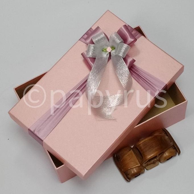 

Sale!!! Papyrus 20X30 Tinggi 10Cm Kotak Kado Gift Box Hadiah - Paling Dicari