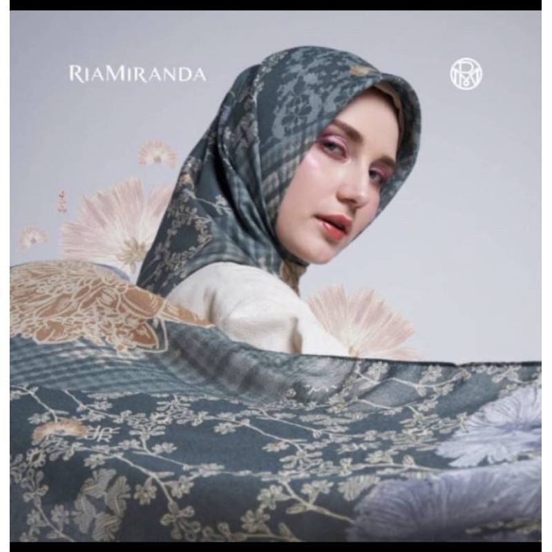 prewash fobi scarf ria miranda