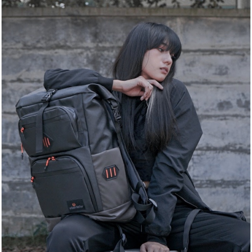 AILERON BLACK GREY |MANNEEDME x URBAN| Tas Ransel Punggung Pria Backpack ORIGINAL