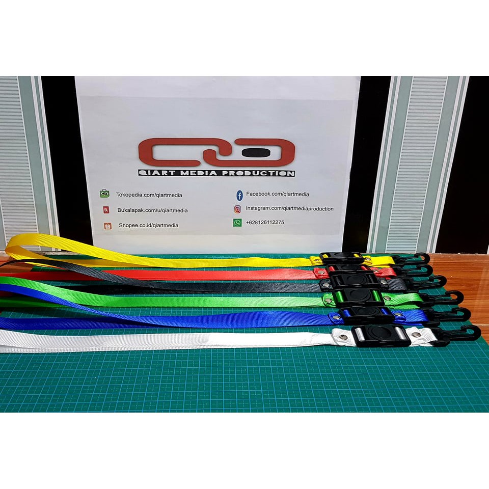 

GANTUNGAN KARTU ID CARD 2 CM DENGAN STOPER DAN HOOK PLASTICK