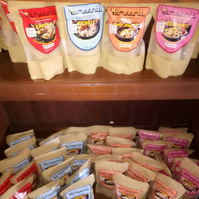 

YAMAANII BASMATI INSTAN MIX SPICES kebuli mandi kabsah biryani